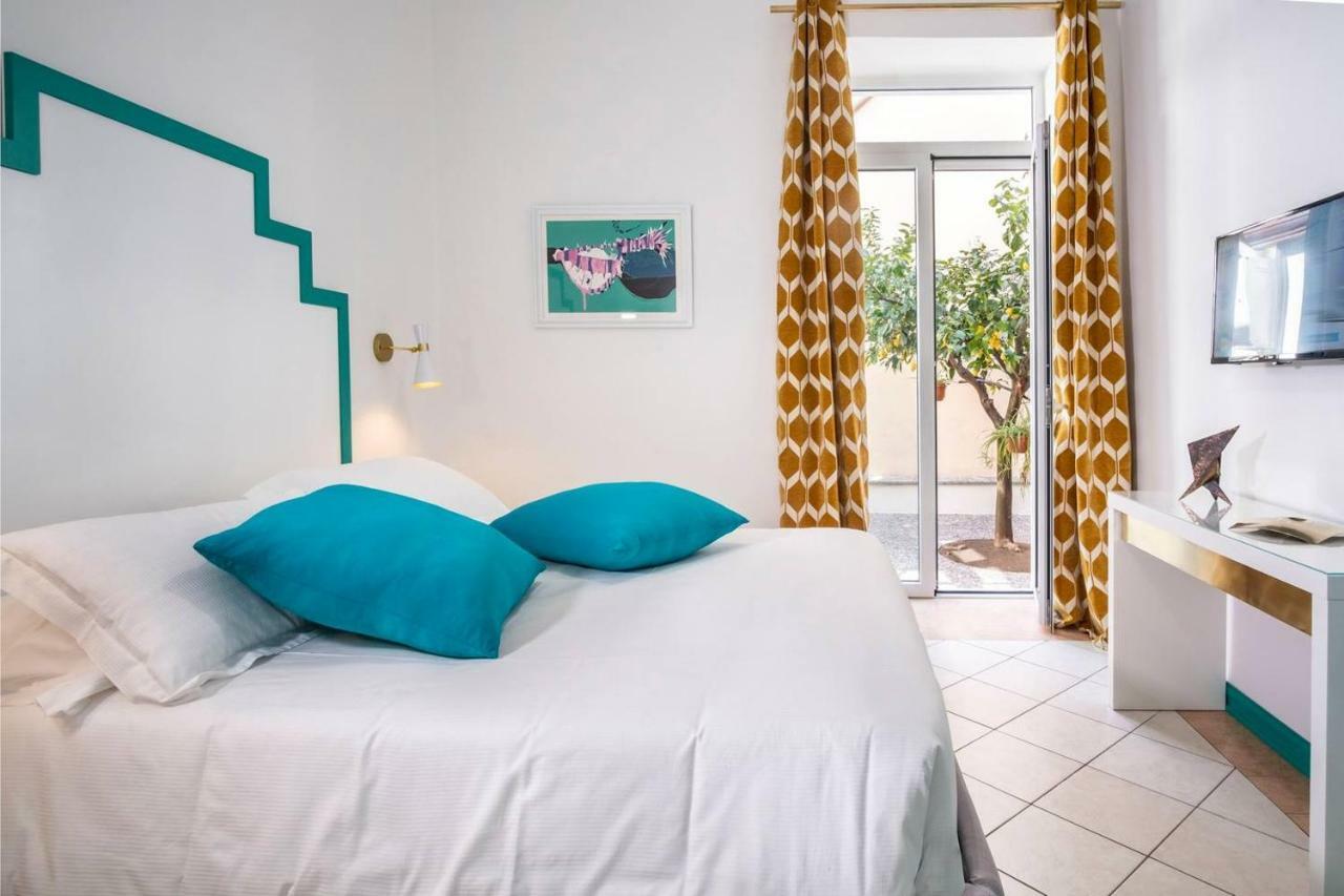 Maison M. - Luxury Apartment In Piazza Tasso Sorrento Exteriör bild