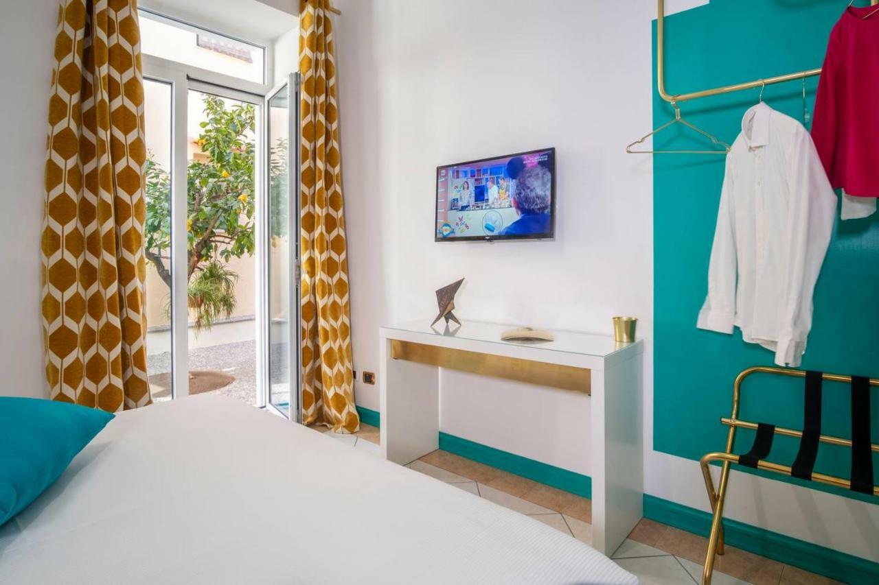 Maison M. - Luxury Apartment In Piazza Tasso Sorrento Exteriör bild